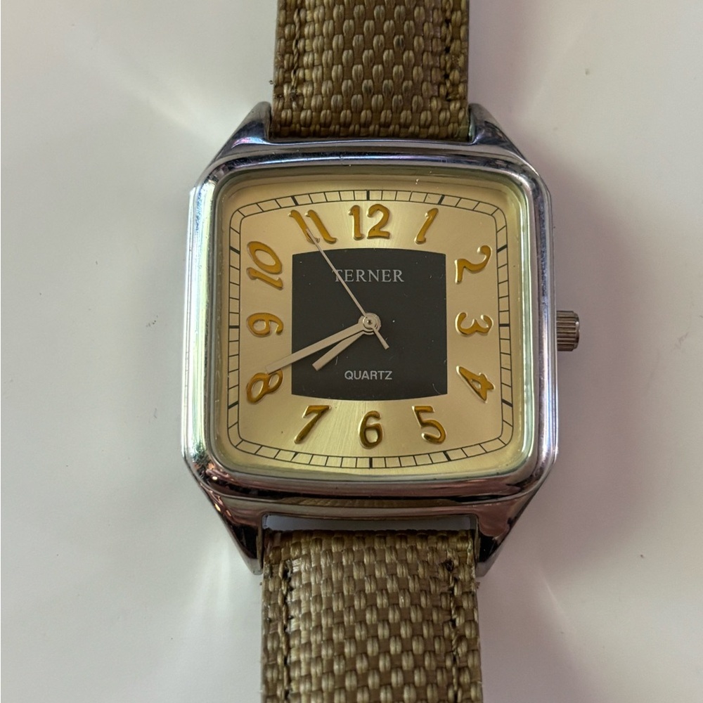 Bijoux Terner Gold and Silver Women's Watch - needs new batteries
